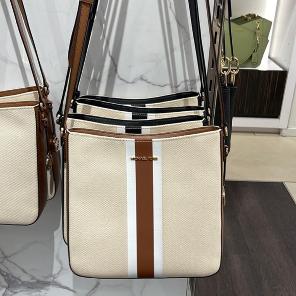 Michael Kors Jet Set Travel Large Messenger Bag (Luggage) 35S3GTVM3C
NWT